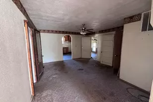 712 Rhodes St, Centralia, IL 62801 - Photo 5