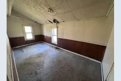 712 Rhodes Street, Centralia, IL 62801 - Photo 9