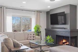 825 Thornton Ct, Schaumburg, IL 60193 - Photo 5