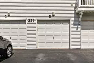 321 Fairchild Ct, Bloomingdale, IL 60108 - Photo 11