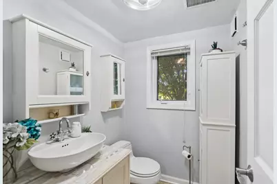 801 E Greenwood Drive, Mount Prospect, IL 60056 - Photo 15