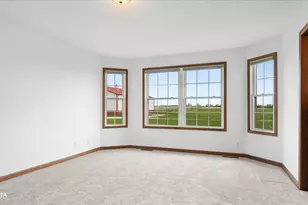 2136 N 34th Rd, Ottawa, IL 61350 - Photo 17