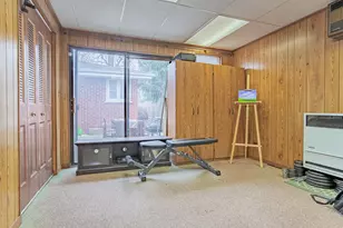 3890 Gregory Dr, Northbrook, IL 60062 - Photo 15