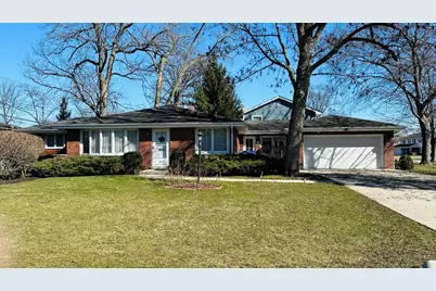 3890 Gregory Drive #1, Northbrook, IL 60062 - Photo 1