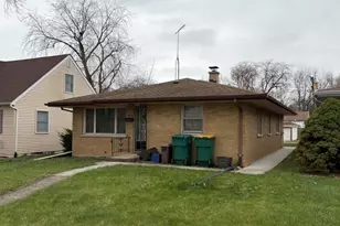 109 S Reedwood Dr, Joliet, IL 60436 - Photo 1