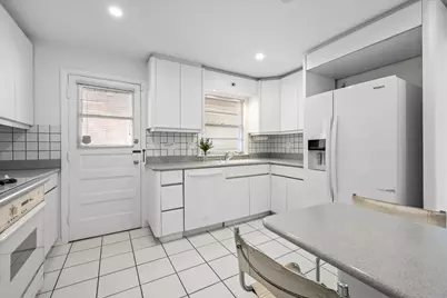 7012 N Kenton Avenue, Lincolnwood, IL 60712 - Photo 7