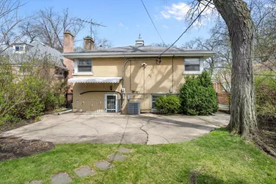 7012 N Kenton Avenue, Lincolnwood, IL 60712 - Photo 19