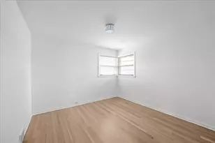 7012 N Kenton Ave, Lincolnwood, IL 60712 - Photo 11