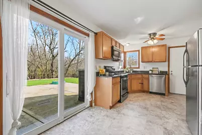 30W130 Huntington Drive, Warrenville, IL 60555 - Photo 7