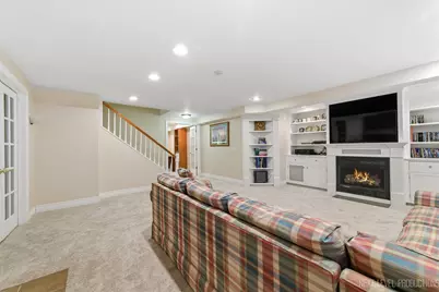 1005 Stonehedge Road, Saint Charles, IL 60174 - Photo 41
