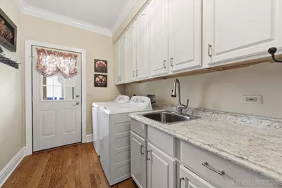 1005 Stonehedge Road, Saint Charles, IL 60174 - Photo 21