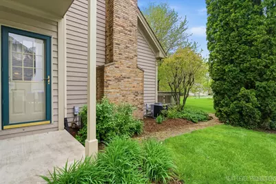 1005 Stonehedge Road, Saint Charles, IL 60174 - Photo 45