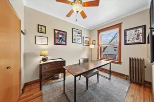 2548 N Seminary Ave, Chicago, IL 60614 - Photo 9