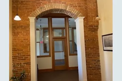 160 W State Street, Sycamore, IL 60178 - Photo 5