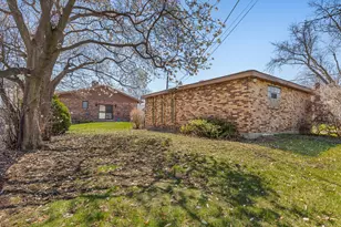 1726 E Lincoln Ave, Des Plaines, IL 60018 - Photo 5