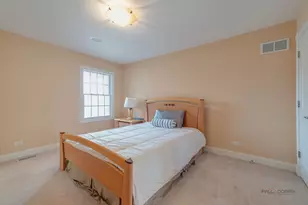 878 Writer Ct, Vernon Hills, IL 60061 - Photo 33