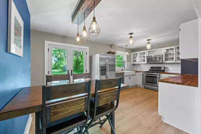 946 W Winchester Road, Libertyville, IL 60048 - Photo 5