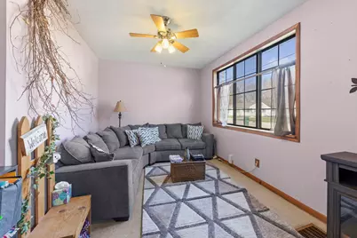 604 S Hugh Street, Plano, IL 60545 - Photo 3