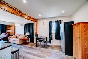 850 E Locust St, Watseka, IL 60970 - Photo 11