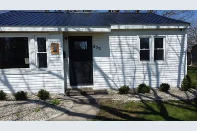 850 E Locust Street, Watseka, IL 60970 - Photo 3