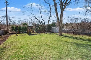 923 Oxford Rd, Glen Ellyn, IL 60137 - Photo 25