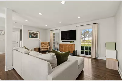 923 Oxford Road, Glen Ellyn, IL 60137 - Photo 5