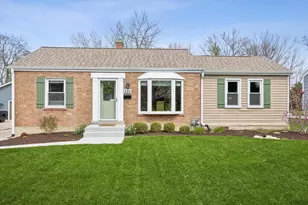 626 Sherman St, Downers Grove, IL 60515 - Photo 1