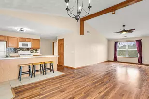 10184 Metalmark Ln, Roscoe, IL 61073 - Photo 3