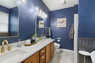 100 S Constitution Dr, Aurora, IL 60506 - Photo 17