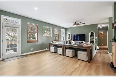 100 S Constitution Drive, Aurora, IL 60506 - Photo 7