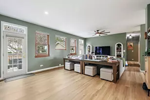 100 S Constitution Dr, Aurora, IL 60506 - Photo 7