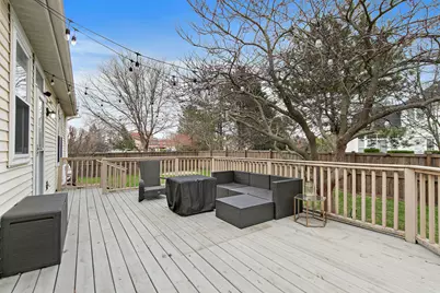 100 S Constitution Drive, Aurora, IL 60506 - Photo 25