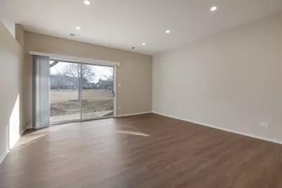 1505 Mercury Drive #5, Schaumburg, IL 60193 - Photo 3