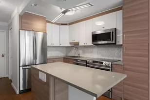 10 E Ontario St, Chicago, IL 60611 - Photo 5