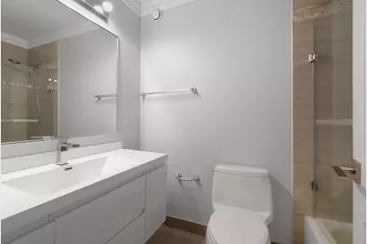 10 E Ontario Street #904, Chicago, IL 60611 - Photo 9