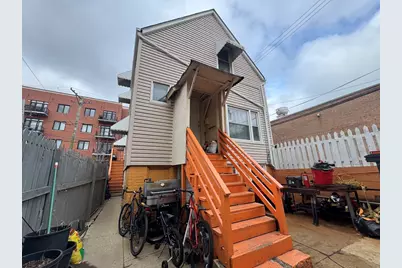 2814 W Fletcher Street, Chicago, IL 60618 - Photo 11