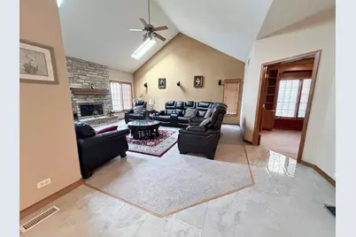 3823 Sunburst Lane, Naperville, IL 60564 - Photo 9