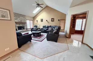 3823 Sunburst Ln, Naperville, IL 60564 - Photo 9