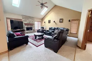3823 Sunburst Ln, Naperville, IL 60564 - Photo 7