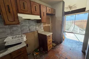 161 Briarwood Ct, Matteson, IL 60443 - Photo 9