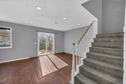 454 Esselen Court, Carol Stream, IL 60188 - Photo 7