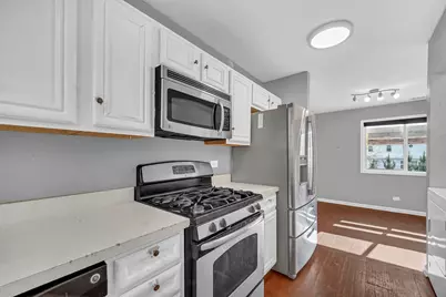 454 Esselen Court, Carol Stream, IL 60188 - Photo 9