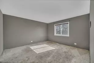 454 Esselen Ct, Carol Stream, IL 60188 - Photo 13