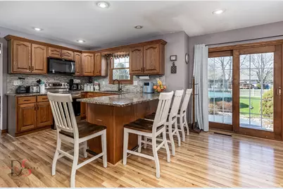 808 Kimberly Lane, Ottawa, IL 61350 - Photo 9