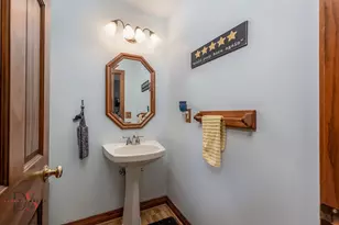 808 Kimberly Ln, Ottawa, IL 61350 - Photo 13