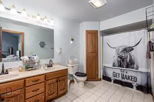 808 Kimberly Ln, Ottawa, IL 61350 - Photo 17