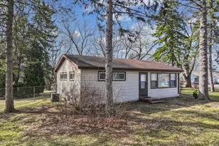 1484 N Hicks Rd, Palatine, IL 60067 - Photo 1