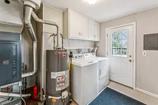 1484 N Hicks Rd, Palatine, IL 60067 - Photo 17