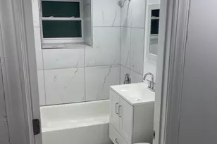 6141 S Eberhart Ave, Chicago, IL 60637 - Photo 11