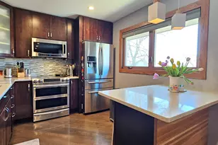 126 Borris Cir, Streamwood, IL 60107 - Photo 11